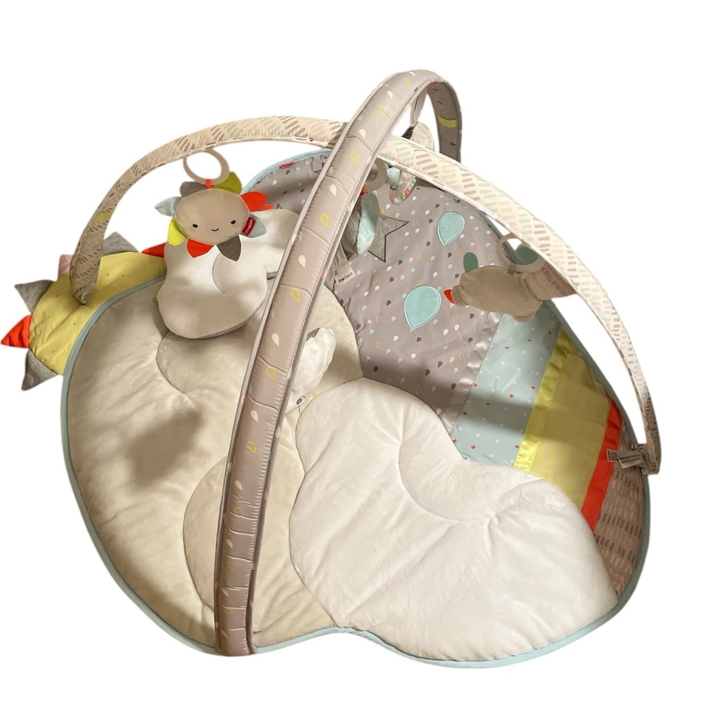 Skip Hop Tummy Time Activity Mat